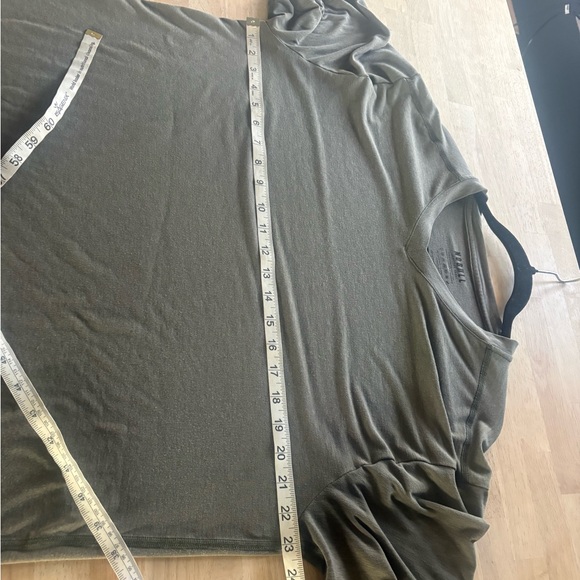 Nobull t-shirt - Picture 7 of 8